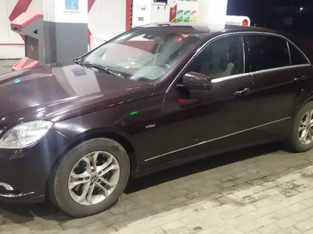 Mercedes-Benz E 250 2009 года за 7 500 000 тг. в Астана