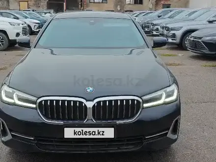 BMW 530 2023 года за 24 500 000 тг. в Алматы – фото 10