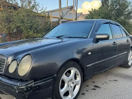 Mercedes-Benz E 230 1995 года за 1 400 000 тг. в Алматы – фото 7