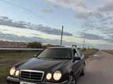 Mercedes-Benz E 230 1995 года за 2 000 000 тг. в Караганда