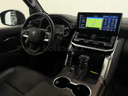Toyota Land Cruiser Prestige Off-Road 2024 года за 56 700 000 тг. в Астана – фото 13