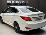 Hyundai Solaris 2015 года за 5 400 000 тг. в Актобе – фото 4