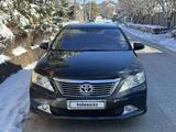 Toyota Camry 2011 года за 9 270 000 тг. в Шымкент – фото 2