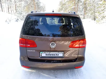 Volkswagen Touran 2012 года за 5 800 000 тг. в Кокшетау – фото 4