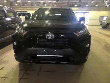 Toyota RAV4 2021 года за 20 000 000 тг. в Актобе