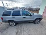 Jeep Grand Cherokee 2004 годаүшін5 500 000 тг. в Сатпаев