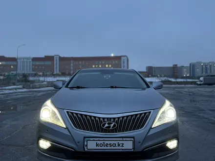 Hyundai Grandeur 2015 года за 8 700 000 тг. в Караганда – фото 3