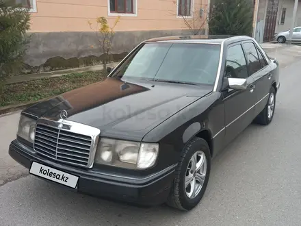 Mercedes-Benz E 200 1992 года за 2 600 000 тг. в Шымкент