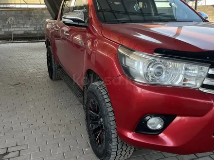 Toyota Hilux 2015 года за 17 200 000 тг. в Алматы – фото 2