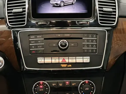 Mercedes-Benz GLS 450 2019 года за 22 000 000 тг. в Алматы – фото 17