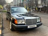 Mercedes-Benz E 230 1991 года за 3 000 000 тг. в Алматы – фото 4