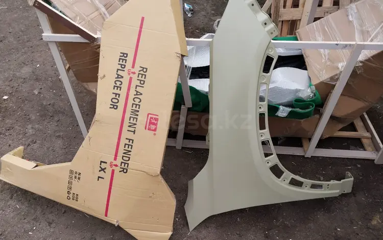 Крыло за 5 000 тг. в Астана