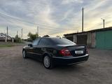 Mercedes-Benz E 240 2002 годаүшін5 000 000 тг. в Караганда – фото 4