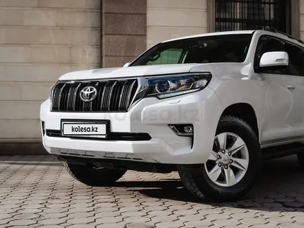 Toyota Land Cruiser Prado 2019 года за 25 000 000 тг. в Алматы