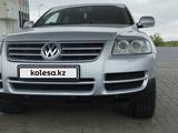 Volkswagen Touareg 2003 годаүшін4 800 000 тг. в Уральск