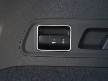 Mercedes-Benz GLS 450 2020 года за 50 000 000 тг. в Астана – фото 25