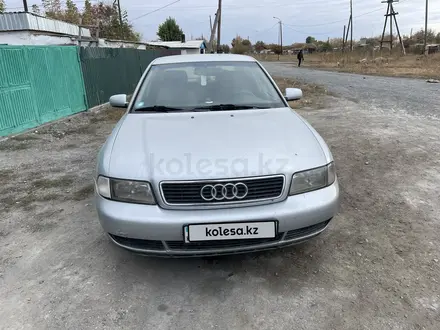 Audi A4 1997 года за 1 500 000 тг. в Калбатау – фото 3