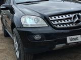 Mercedes-Benz ML 350 2007 годаfor4 000 000 тг. в Атырау – фото 3