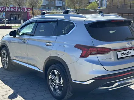 Hyundai Santa Fe 2022 года за 16 000 000 тг. в Караганда – фото 16