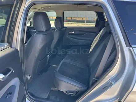Hyundai Santa Fe 2022 года за 16 000 000 тг. в Караганда – фото 26