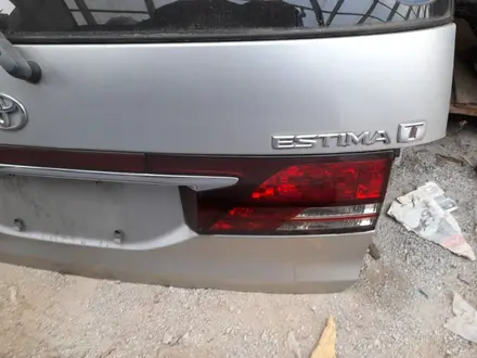 Крышка багажника TOYOTA Estima MCR40 Тойота Эстима за 80 000 тг. в Астана – фото 2