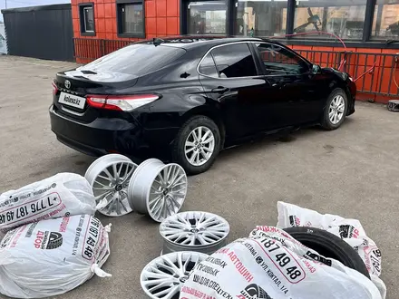 Toyota Camry 2020 года за 13 000 000 тг. в Костанай – фото 11