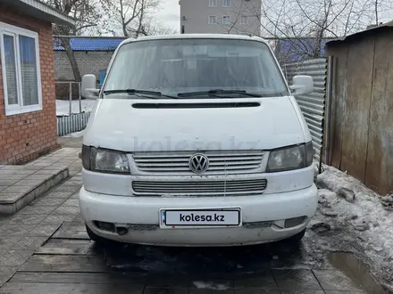 Volkswagen Eurovan 2001 года за 4 200 000 тг. в Костанай