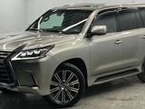 Lexus LX 570 2016 годаүшін36 000 000 тг. в Алматы