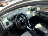 Chevrolet Cruze 2013 годаүшін4 200 000 тг. в Уральск – фото 4