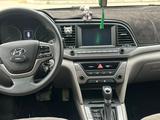 Hyundai Elantra 2018 годаfor4 500 000 тг. в Актау – фото 4