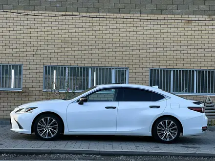 Lexus ES 250 2019 года за 22 000 000 тг. в Астана – фото 3