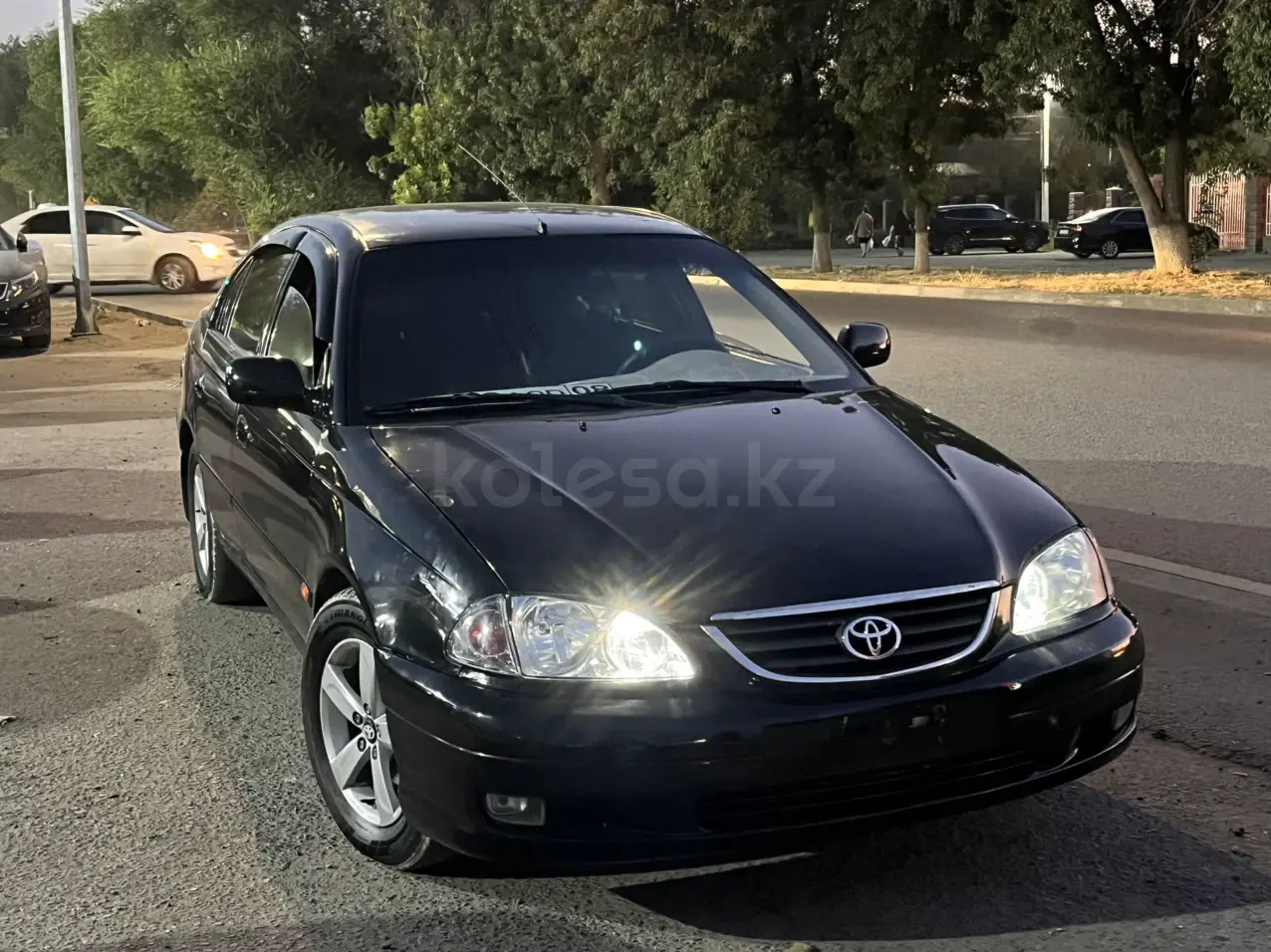 Toyota Avensis, 2001