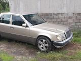 Mercedes-Benz E 300 1990 годаfor650 000 тг. в Алматы