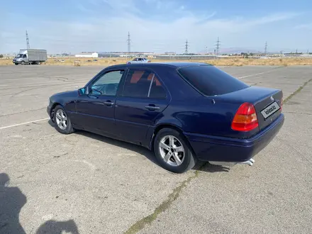 Mercedes-Benz C 180 1994 года за 2 500 000 тг. в Тараз