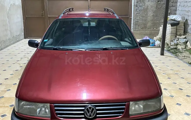 Volkswagen Passat 1994 годаүшін2 300 000 тг. в Шымкент