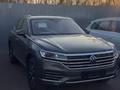 Volkswagen Touareg 2022 года за 25 000 000 тг. в Уральск