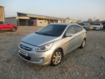 Hyundai Accent 2013 года за 3 242 750 тг. в Шымкент – фото 3