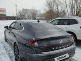 Hyundai Sonata 2022 годаүшін14 200 000 тг. в Караганда – фото 3