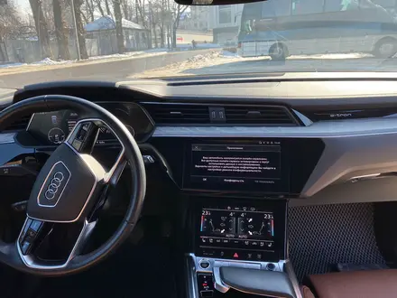 Audi e-tron 2021 года за 35 000 000 тг. в Алматы – фото 4