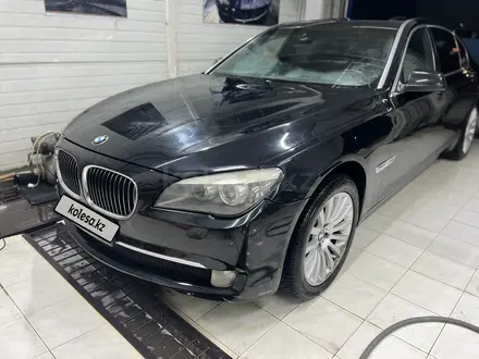 BMW 750 2011 года за 11 500 000 тг. в Алматы – фото 6