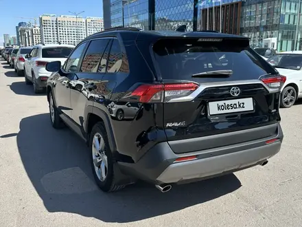 Toyota RAV4 2019 года за 18 000 000 тг. в Астана – фото 5