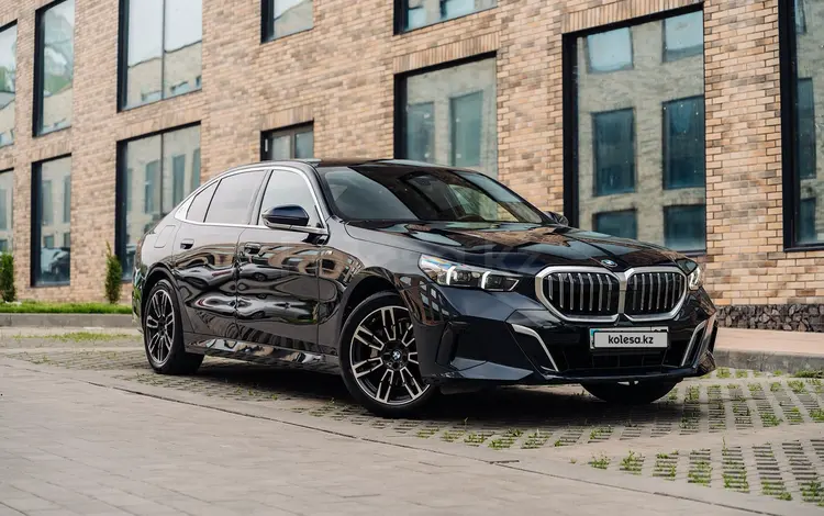BMW 530 2024 годаүшін31 500 000 тг. в Алматы