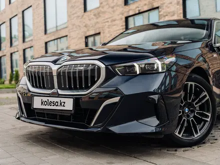 BMW 530 2024 года за 31 500 000 тг. в Алматы – фото 7