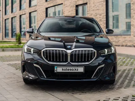BMW 530 2024 года за 31 500 000 тг. в Алматы – фото 8