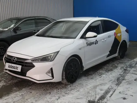 Hyundai Elantra 2019 года за 5 862 400 тг. в Актобе – фото 3