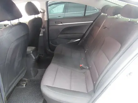 Hyundai Elantra 2019 года за 5 862 400 тг. в Актобе – фото 8