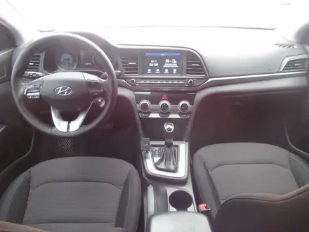 Hyundai Elantra 2019 года за 5 862 400 тг. в Актобе – фото 9
