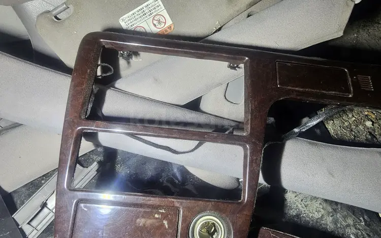 Центральная консоль панель за 28 000 тг. в Усть-Каменогорск