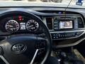 Toyota Highlander 2016 года за 11 800 000 тг. в Атырау – фото 2