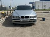 BMW 528 1997 года за 3 000 000 тг. в Алматы – фото 2